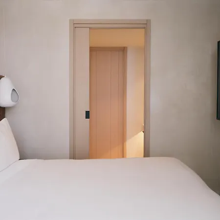 Mondrian Ibiza 卡拉隆加