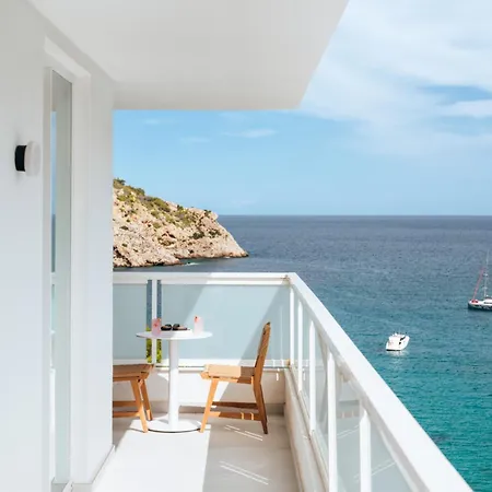 Mondrian Ibiza 酒店