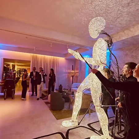 Mondrian Ibiza 5* カラ・ロンガ