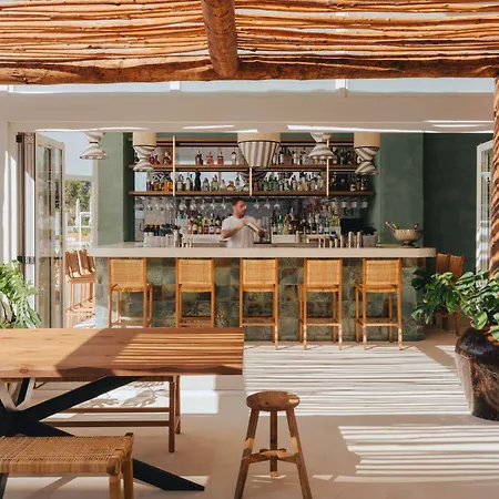 ホテル Mondrian Ibiza